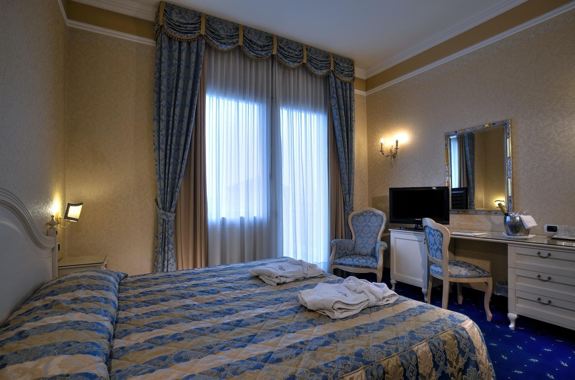 Hotel Terme Helvetia Abano Terme Luaran gambar