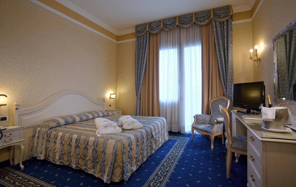 Hotel Terme Helvetia Abano Terme Luaran gambar
